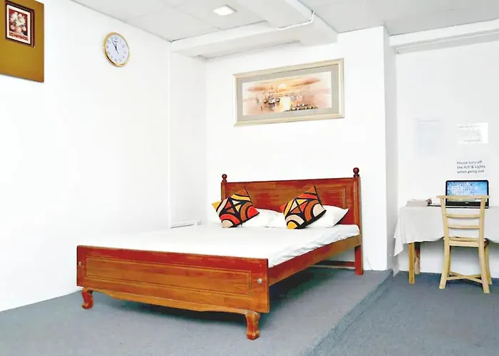 The Beehive Colombo